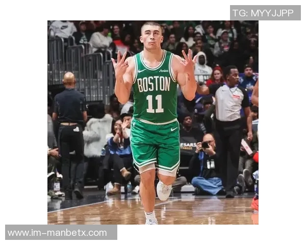 普理查德表现稳定半场8投4中贡献11分2篮板4助攻